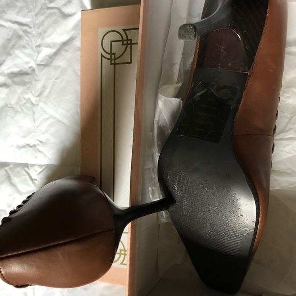 Gino Nicci brown heels - Picture 2 of 3